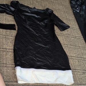 bebe Black and Cream Long Sleeve Dress
